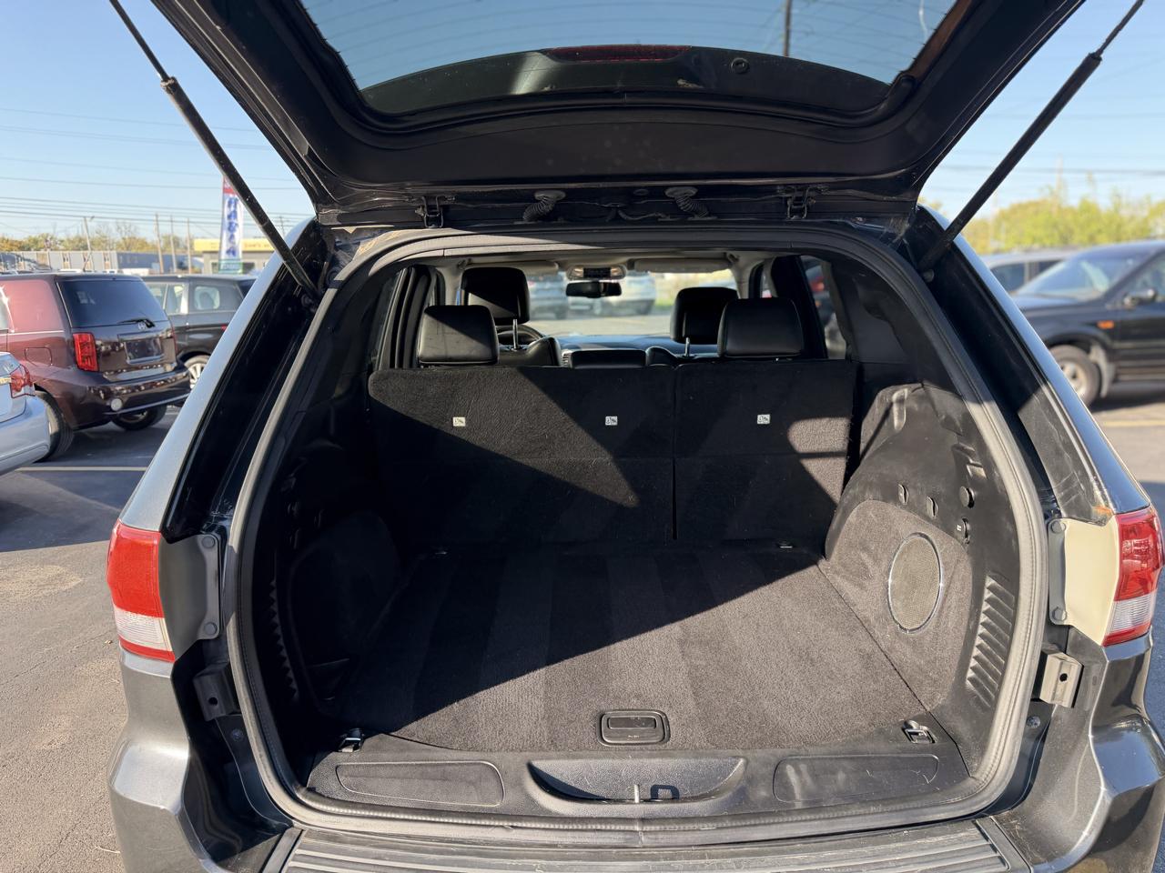 Jeep Grand Cherokee Laredo 4WD 2011