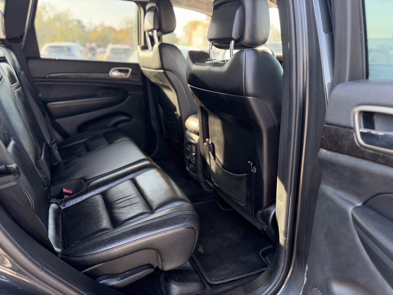 Jeep Grand Cherokee Laredo 4WD 2011