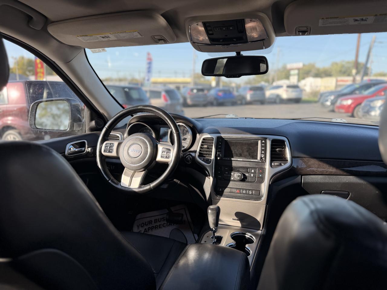 Jeep Grand Cherokee Laredo 4WD 2011