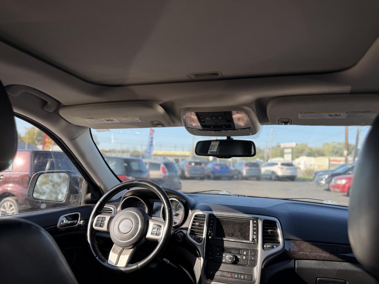 Jeep Grand Cherokee Laredo 4WD 2011