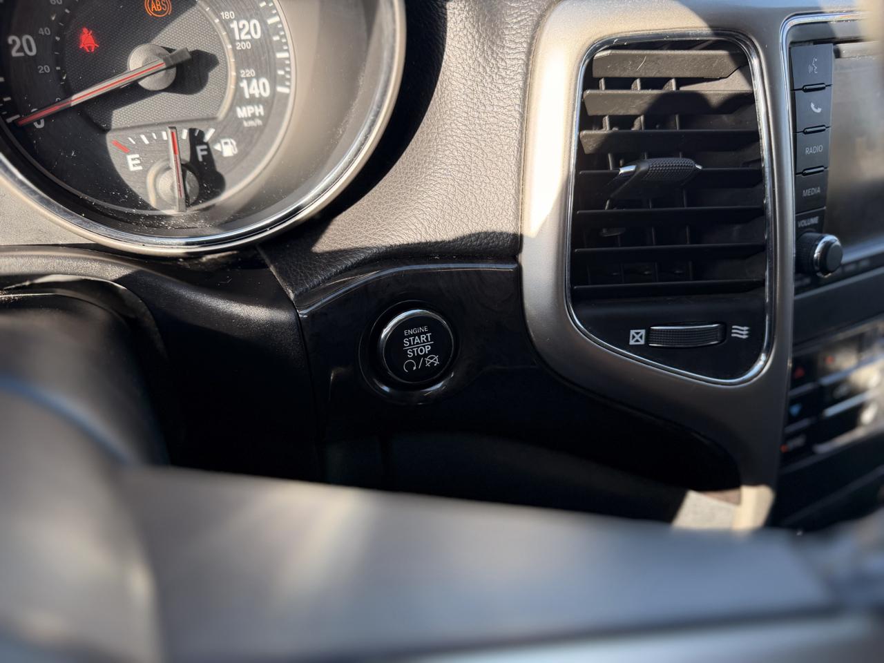 Jeep Grand Cherokee Laredo 4WD 2011