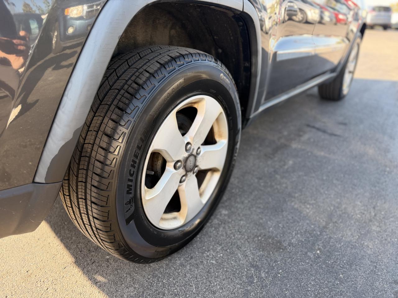 Jeep Grand Cherokee Laredo 4WD 2011