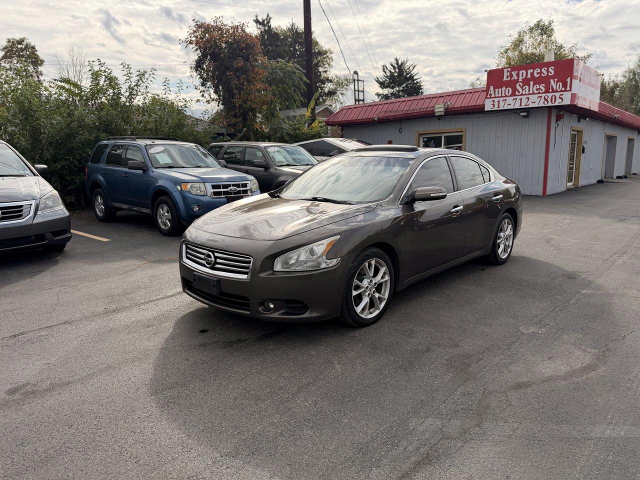 Nissan Maxima SV 2014
