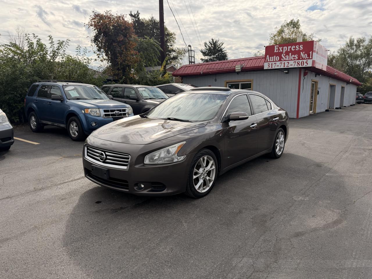 Nissan Maxima SV 2014
