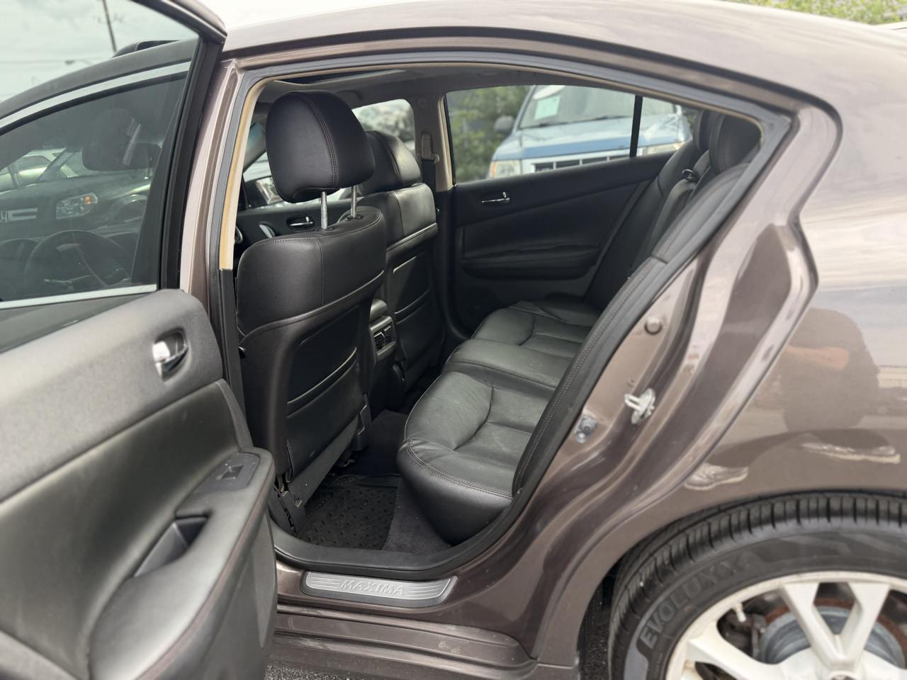 Nissan Maxima SV 2014