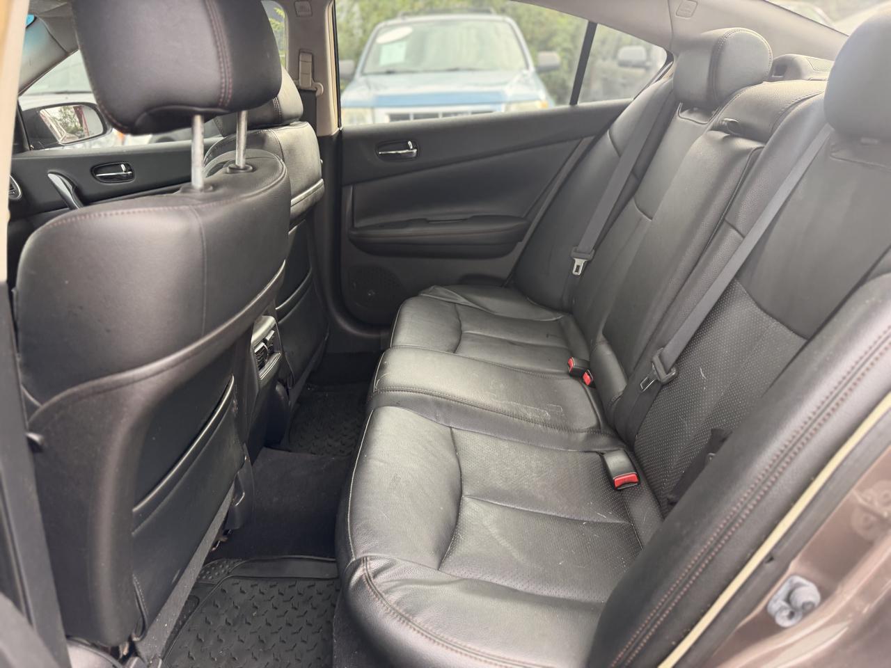 Nissan Maxima SV 2014