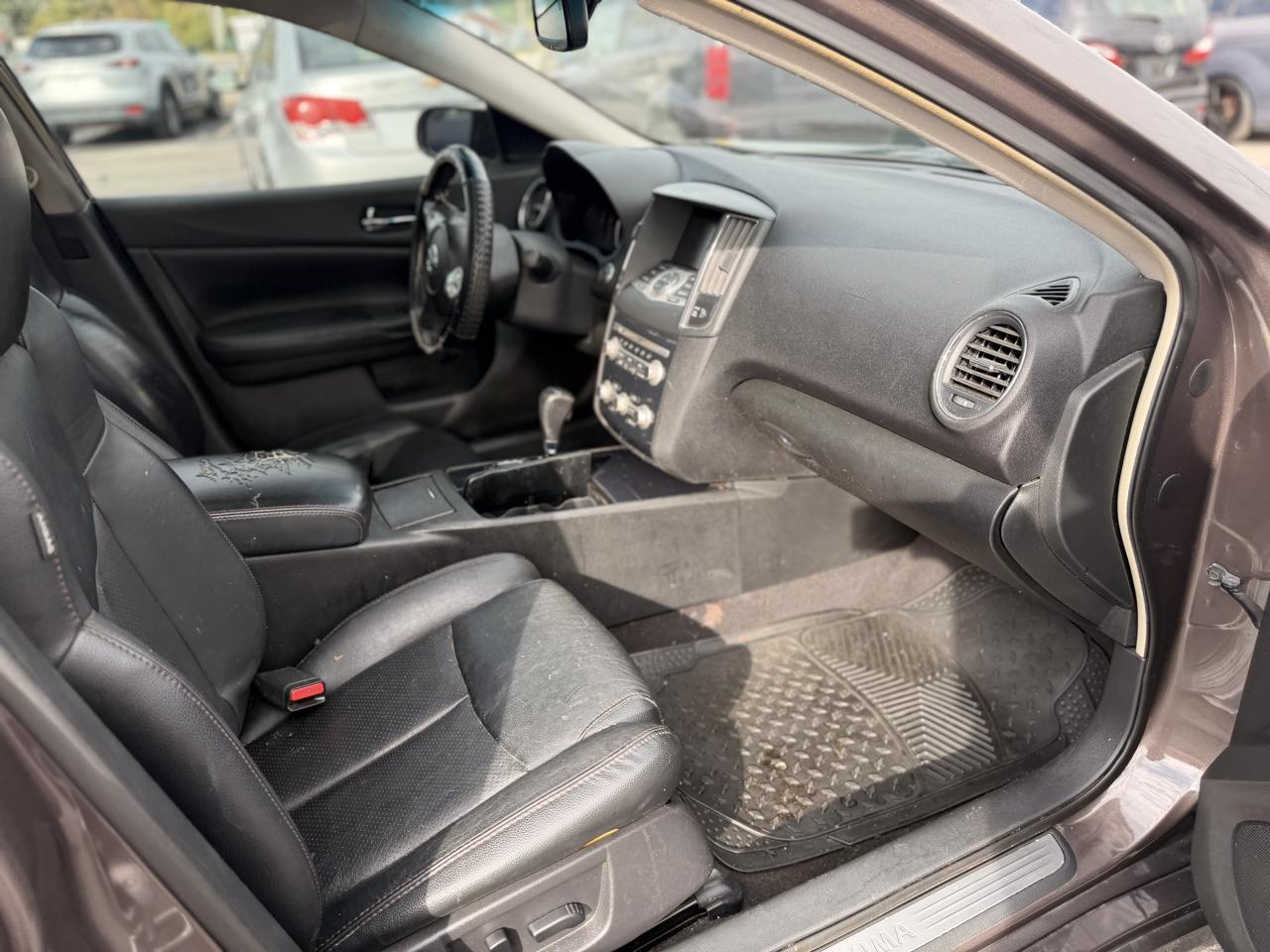 Nissan Maxima SV 2014
