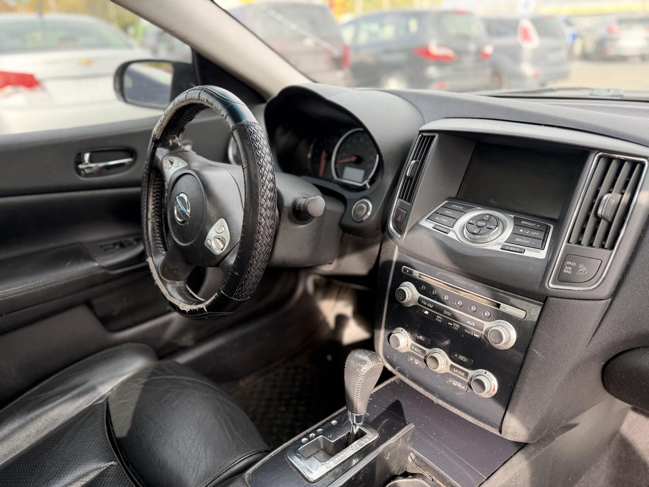 Nissan Maxima SV 2014