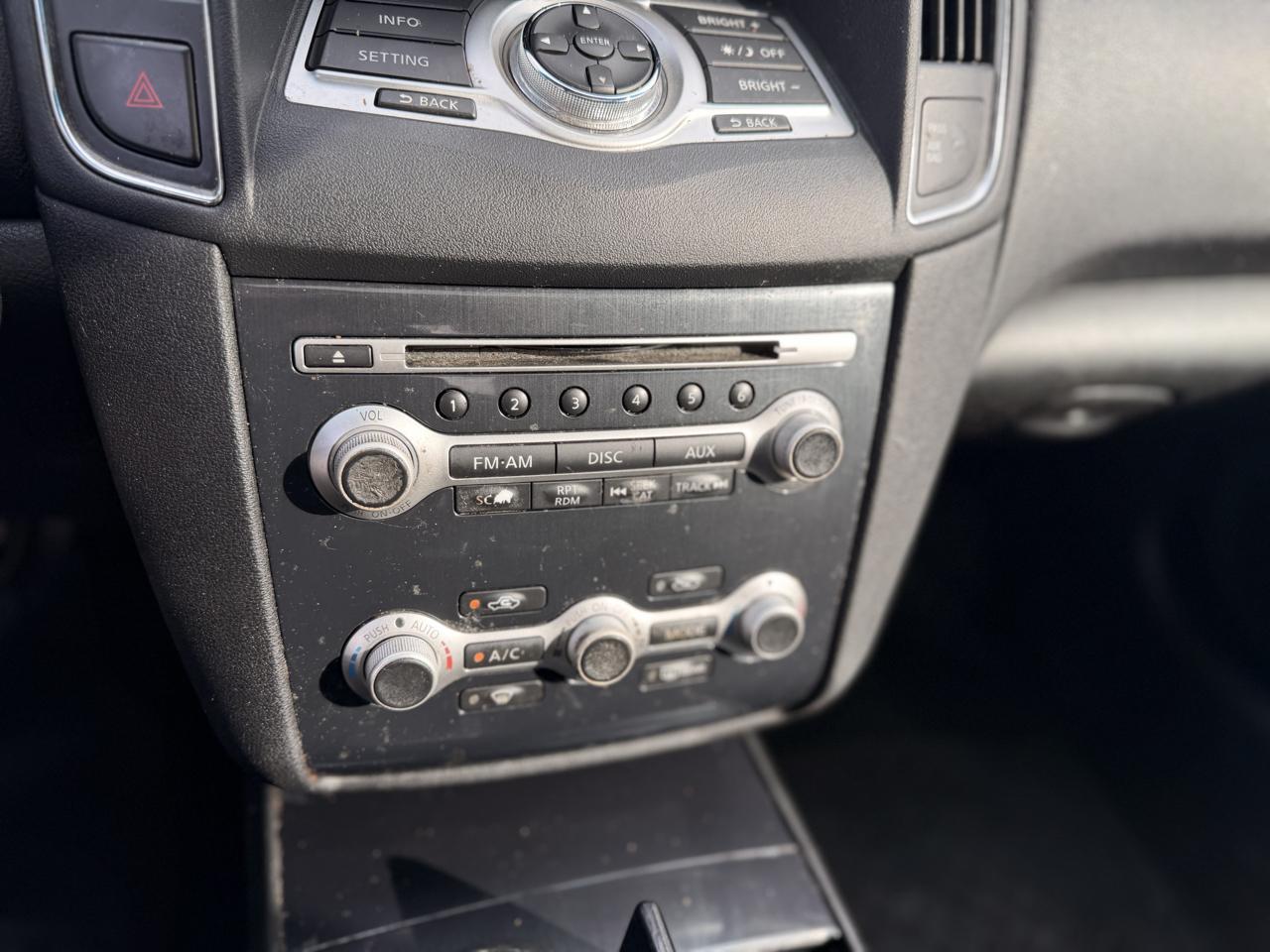 Nissan Maxima SV 2014