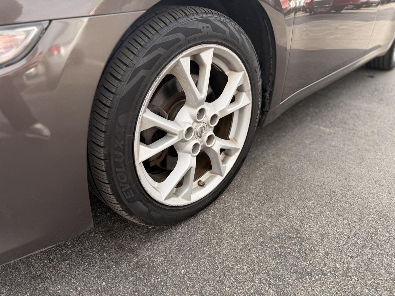 Nissan Maxima SV 2014