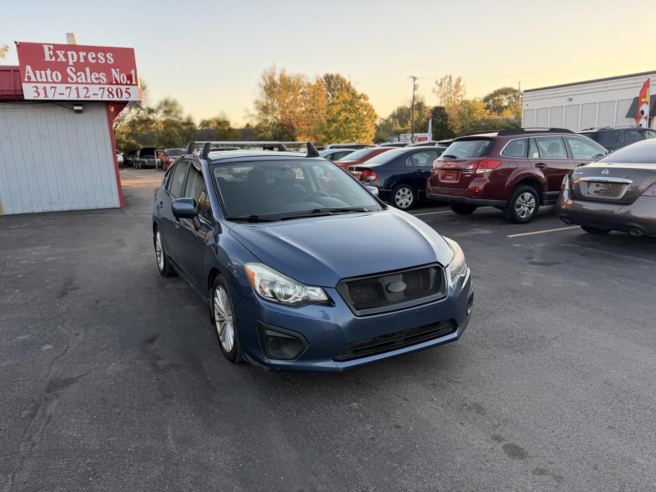Subaru Impreza Premium Plus 5-Door+S/R 2012