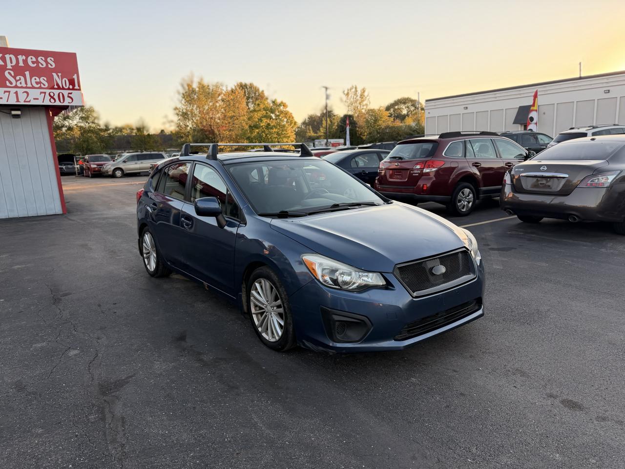 Subaru Impreza Premium Plus 5-Door+S/R 2012