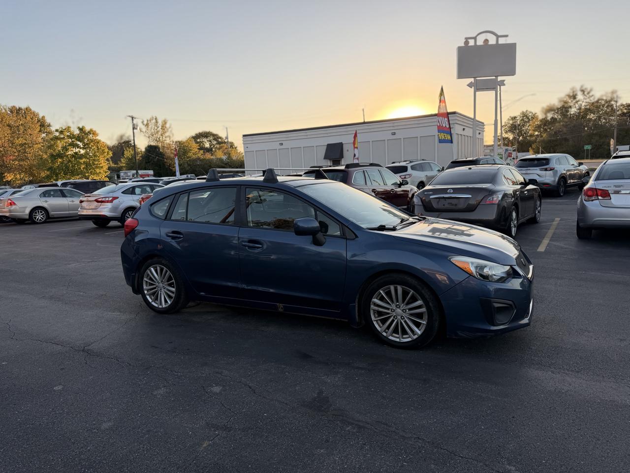 Subaru Impreza Premium Plus 5-Door+S/R 2012