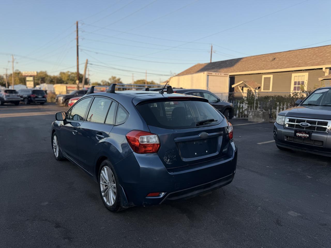 Subaru Impreza Premium Plus 5-Door+S/R 2012