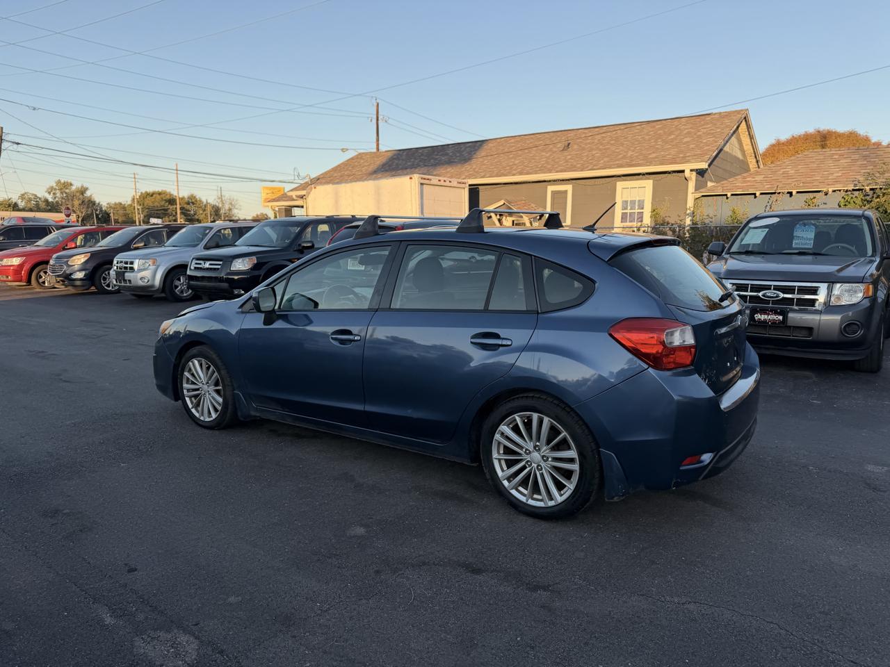 Subaru Impreza Premium Plus 5-Door+S/R 2012