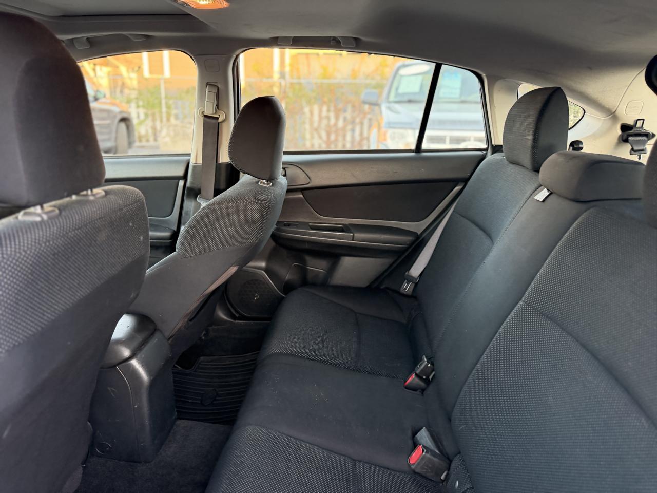 Subaru Impreza Premium Plus 5-Door+S/R 2012