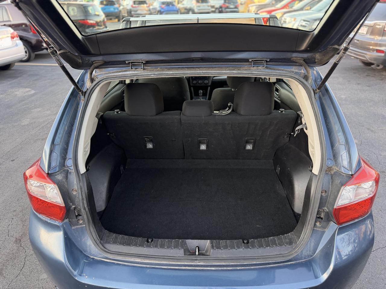 Subaru Impreza Premium Plus 5-Door+S/R 2012