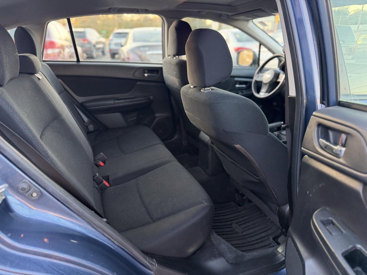Subaru Impreza Premium Plus 5-Door+S/R 2012