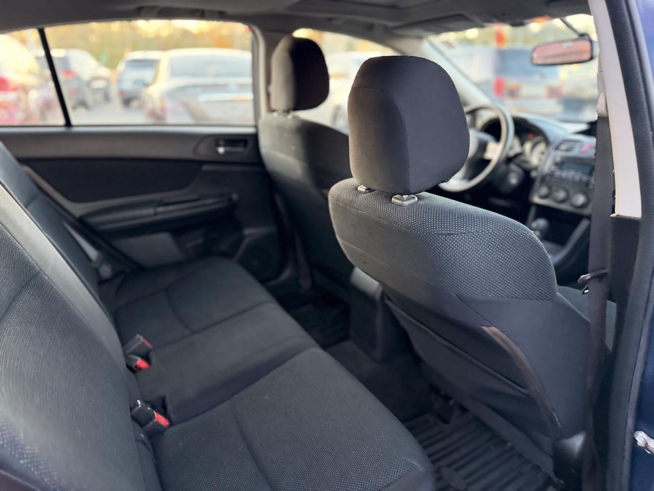 Subaru Impreza Premium Plus 5-Door+S/R 2012