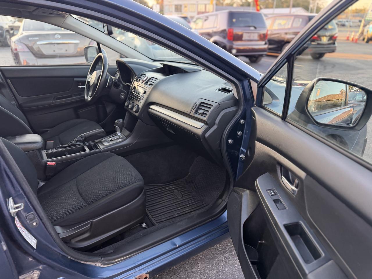 Subaru Impreza Premium Plus 5-Door+S/R 2012