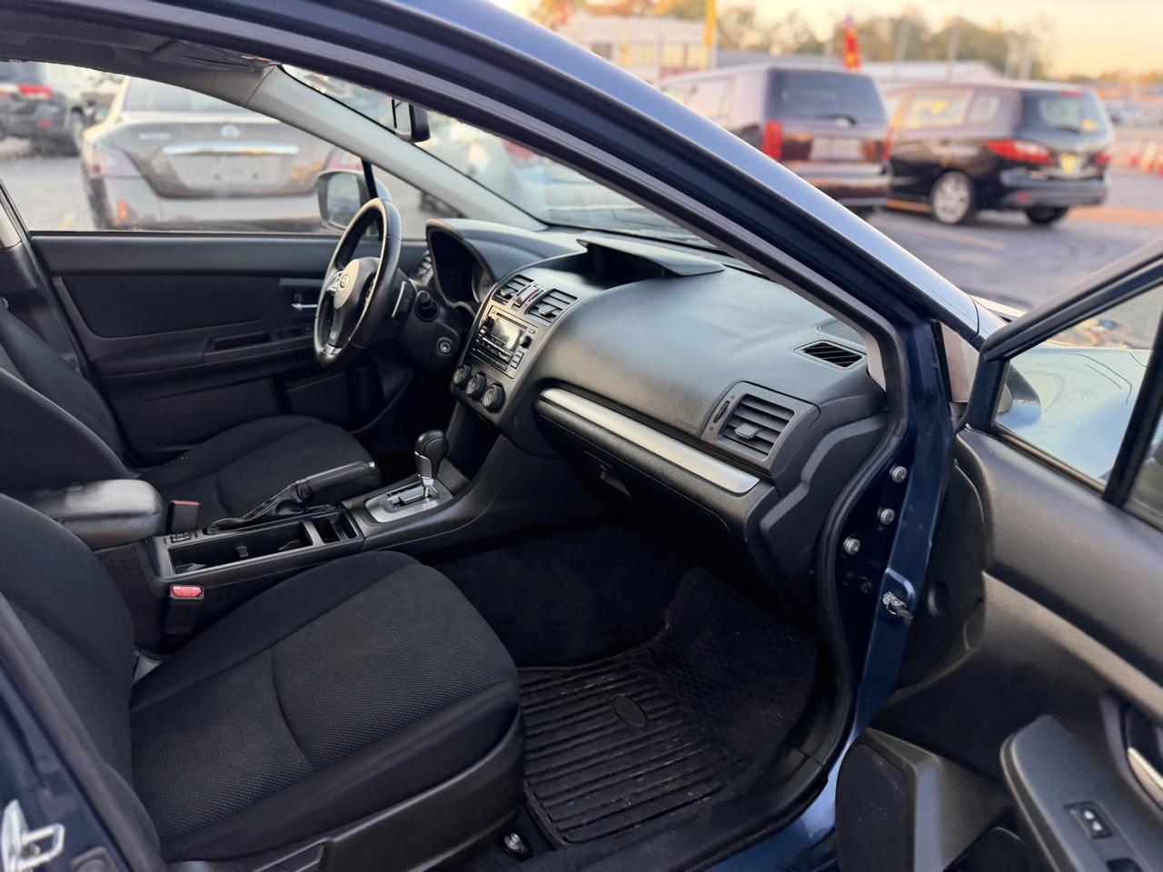 Subaru Impreza Premium Plus 5-Door+S/R 2012