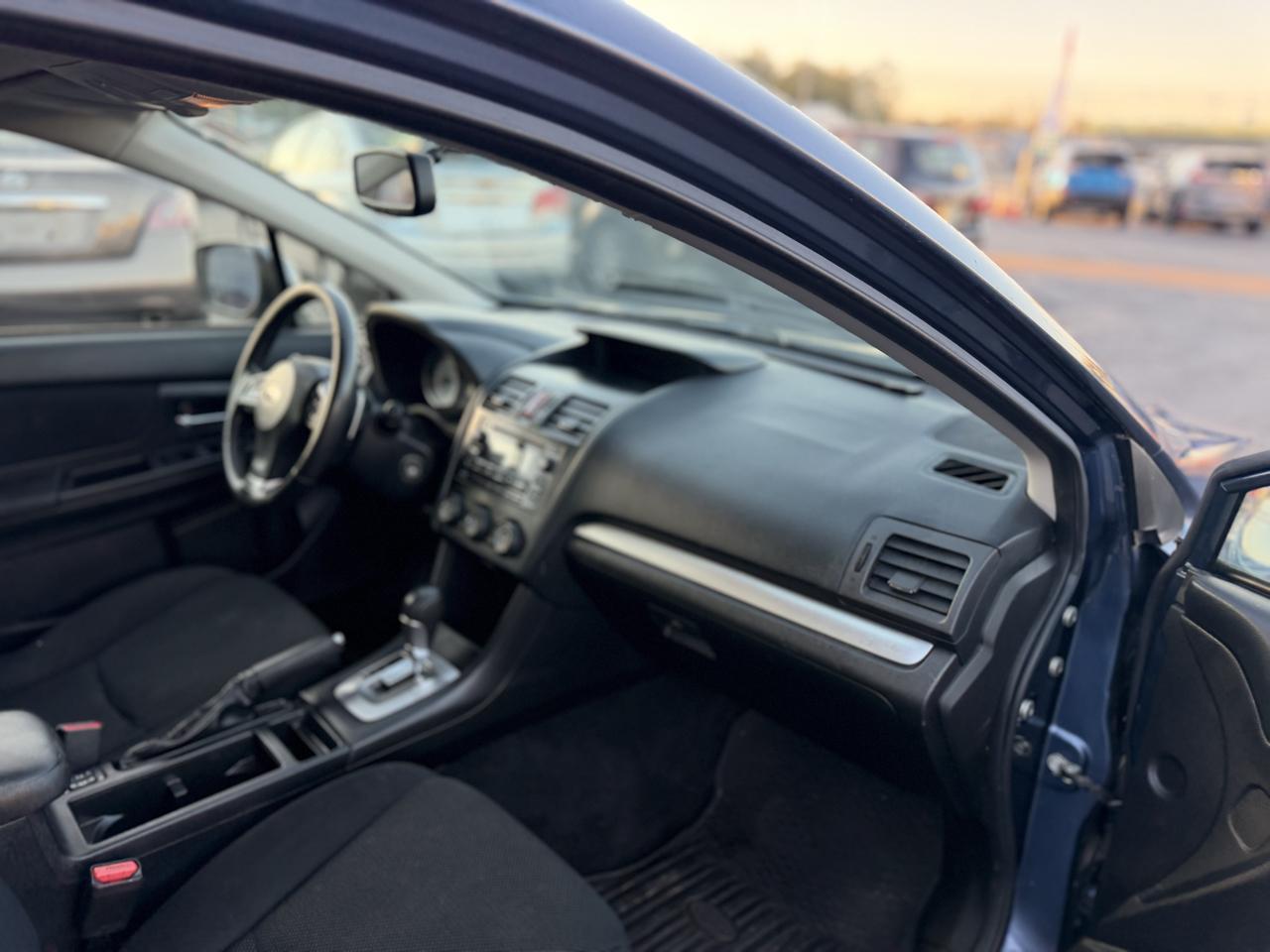 Subaru Impreza Premium Plus 5-Door+S/R 2012
