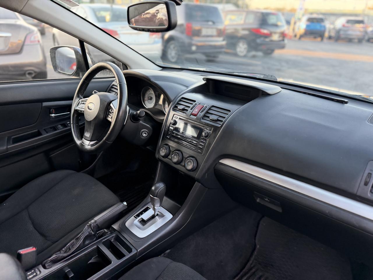 Subaru Impreza Premium Plus 5-Door+S/R 2012