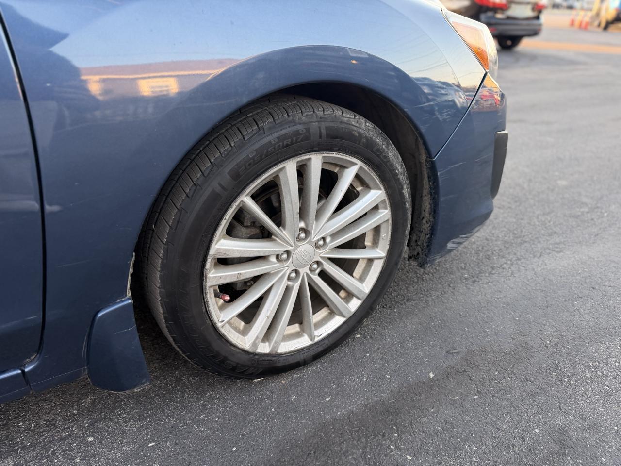 Subaru Impreza Premium Plus 5-Door+S/R 2012