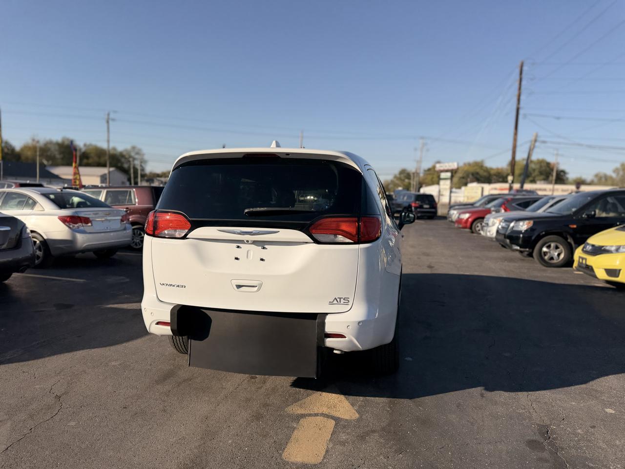 Chrysler Voyager LX 2020