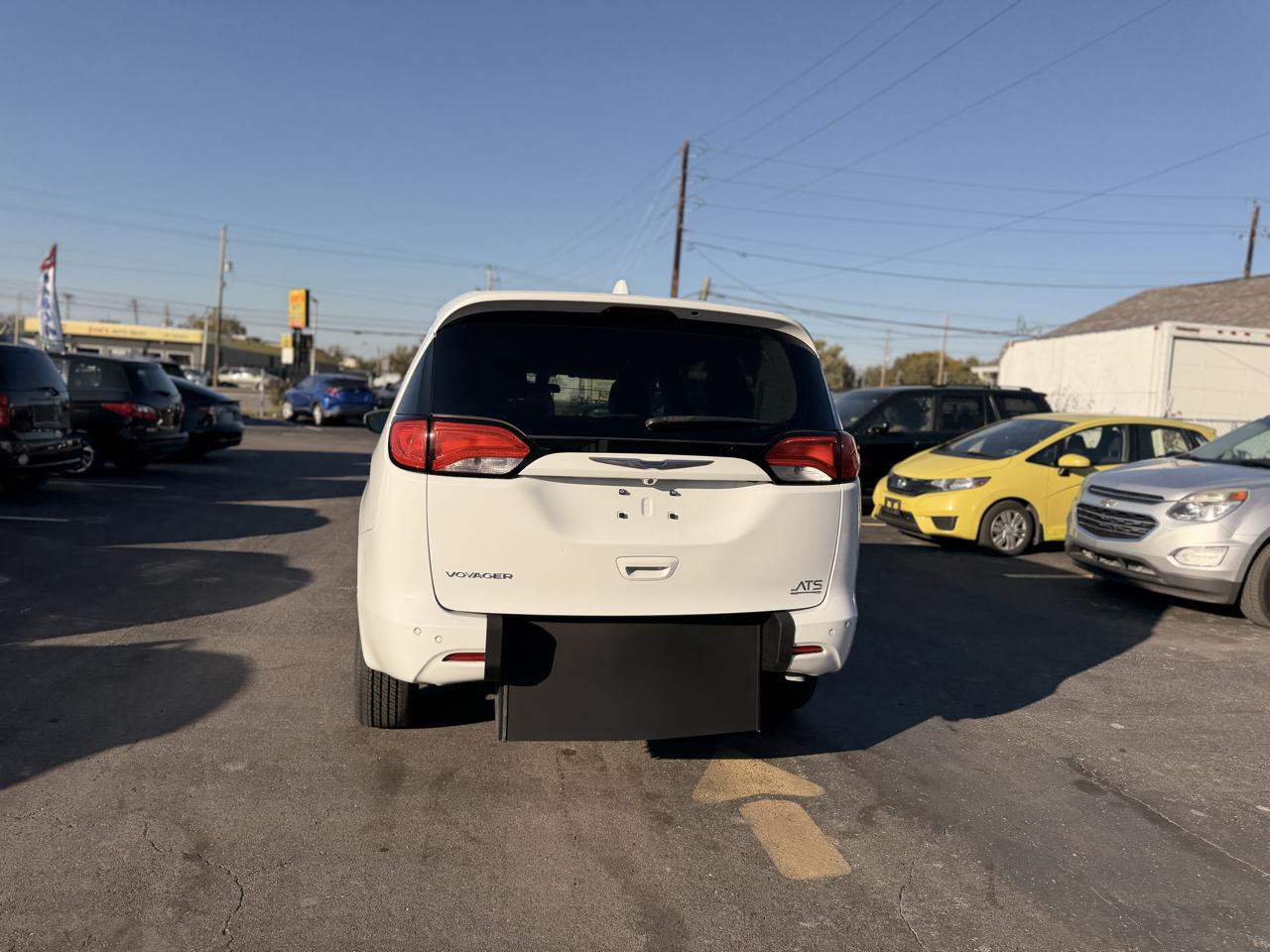 Chrysler Voyager LX 2020