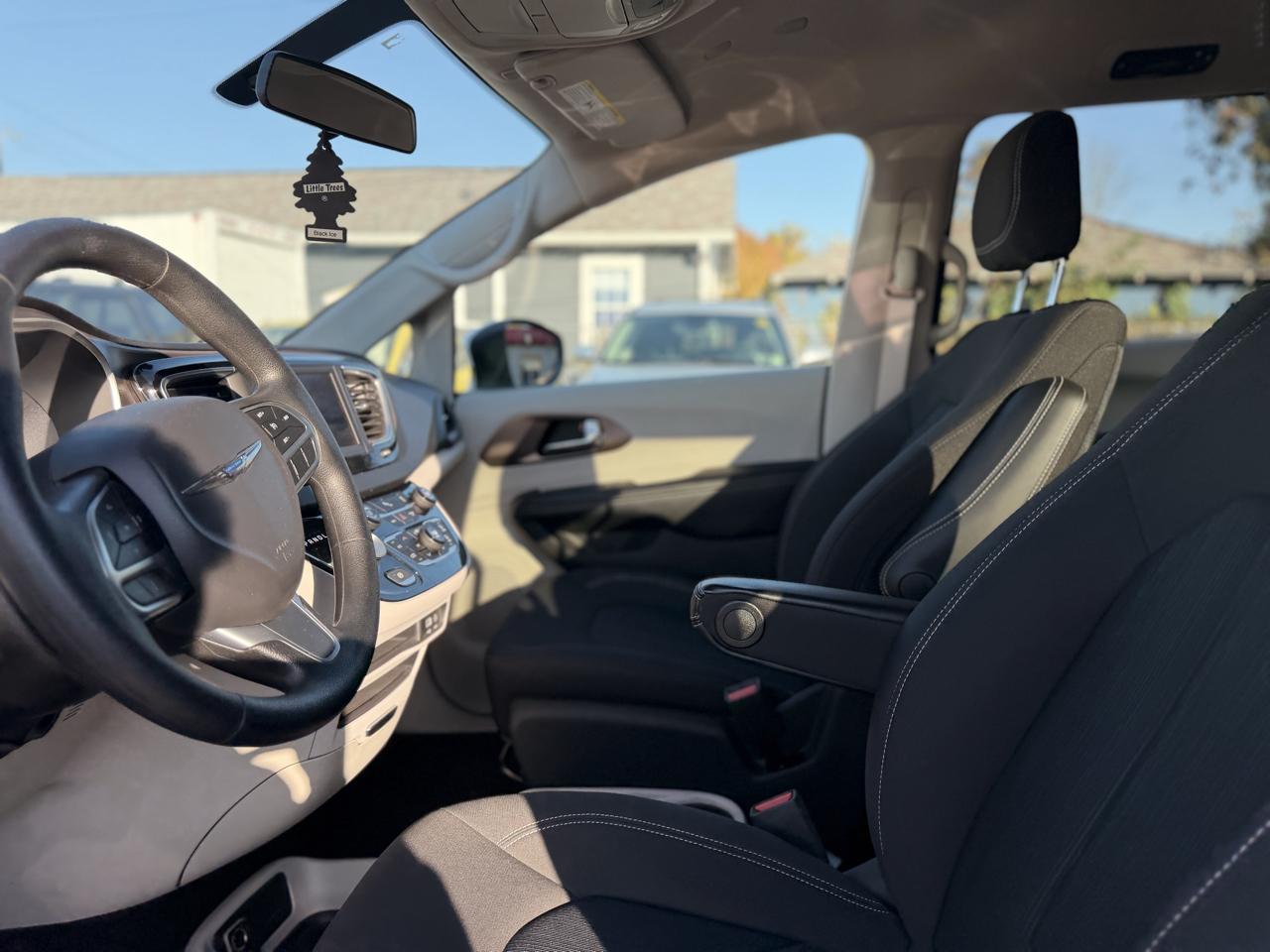 Chrysler Voyager LX 2020