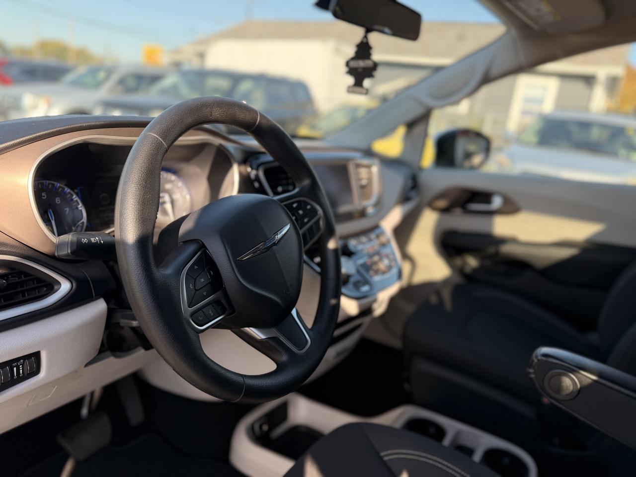 Chrysler Voyager LX 2020