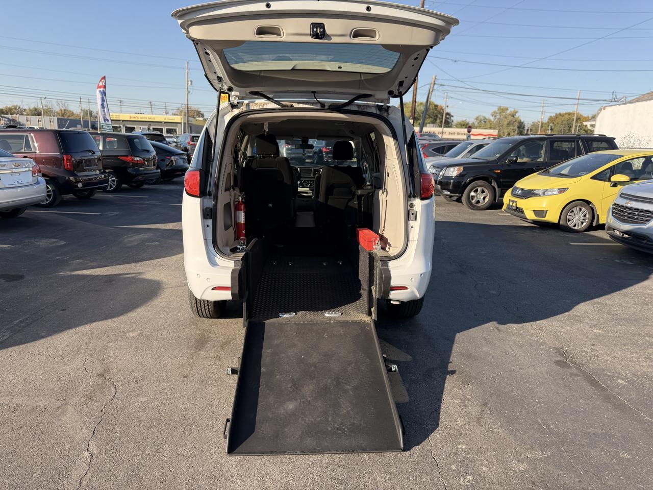 Chrysler Voyager LX 2020