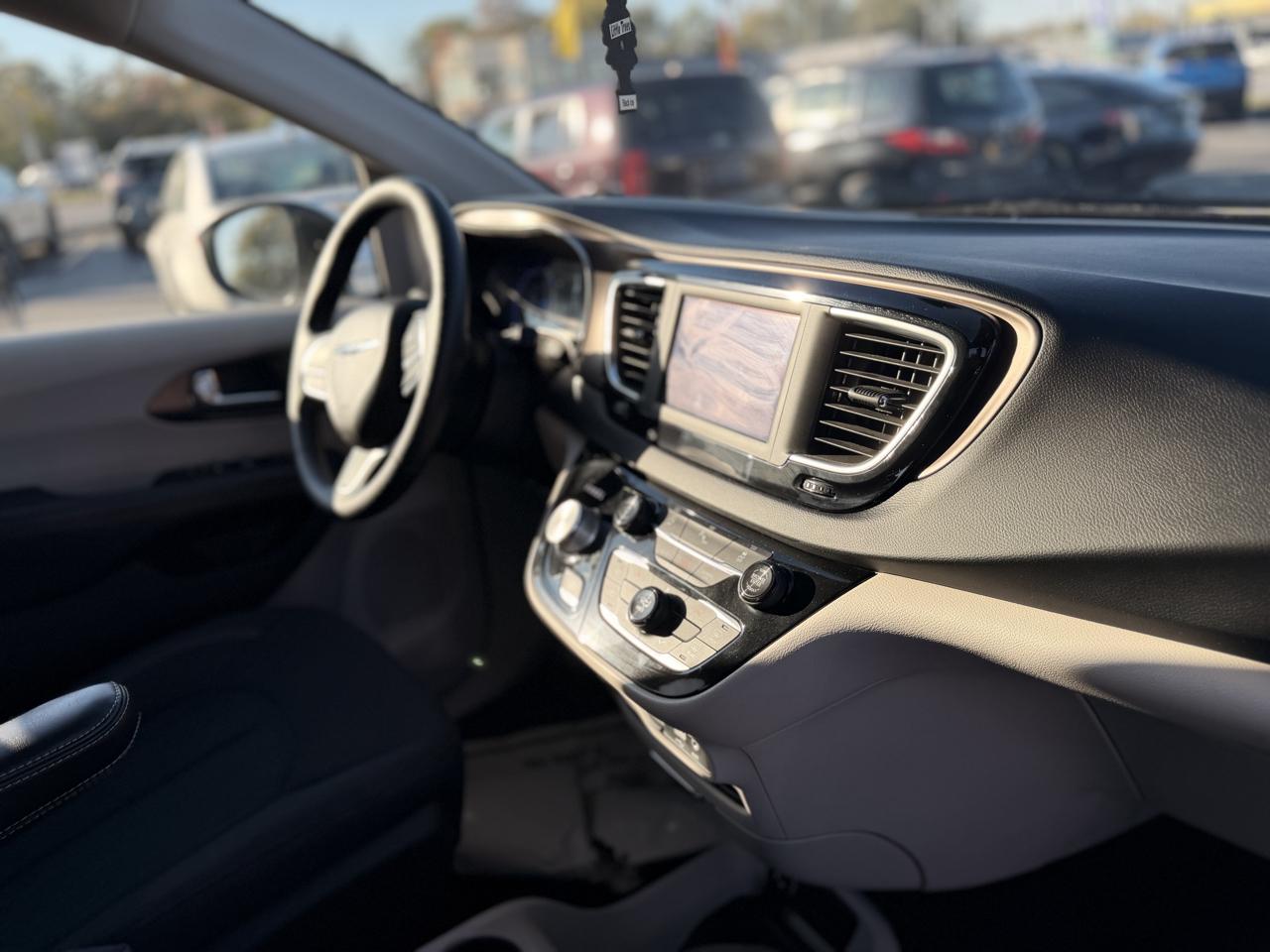 Chrysler Voyager LX 2020