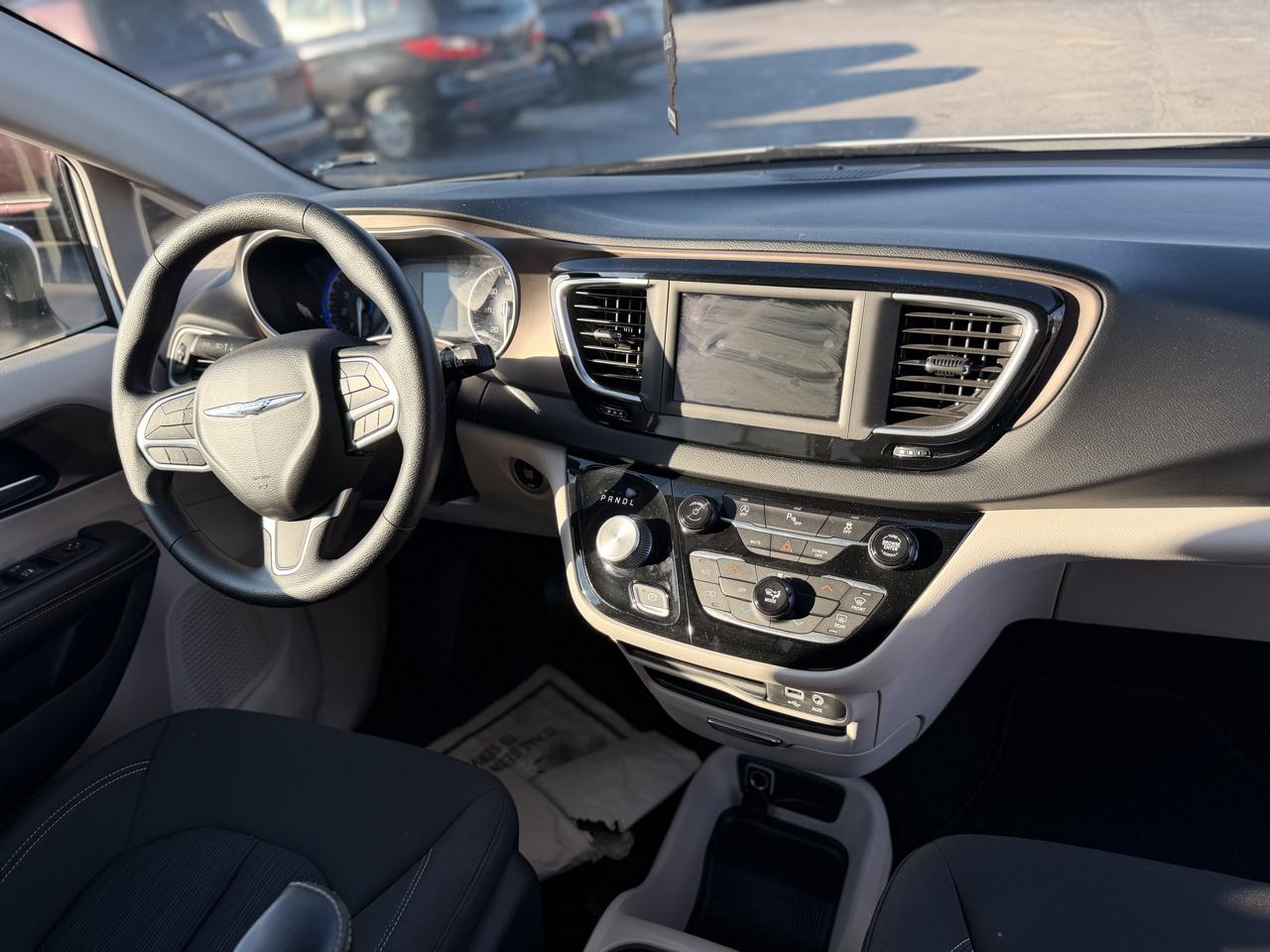Chrysler Voyager LX 2020