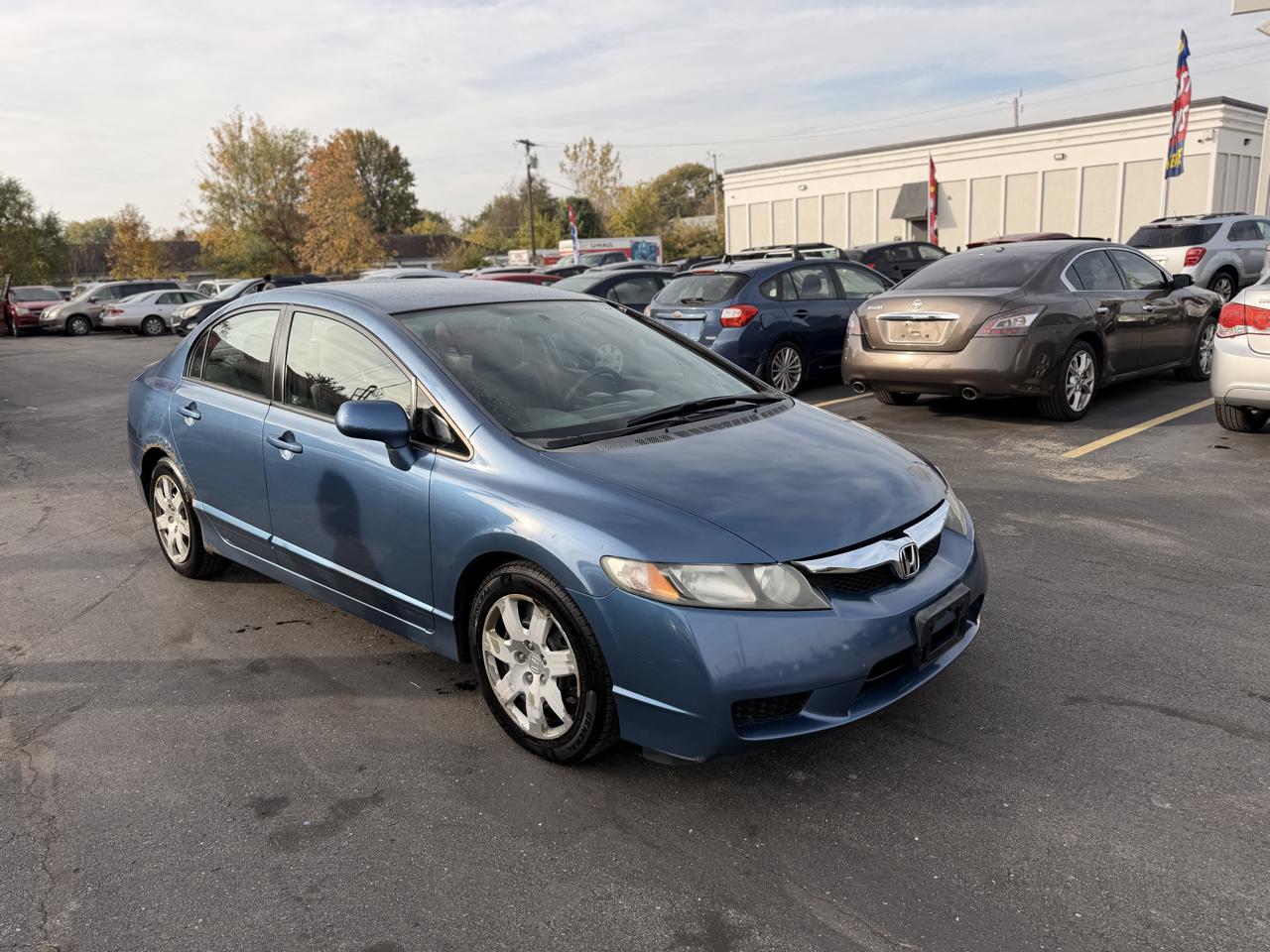 Honda Civic LX Sedan 5-Speed AT 2009