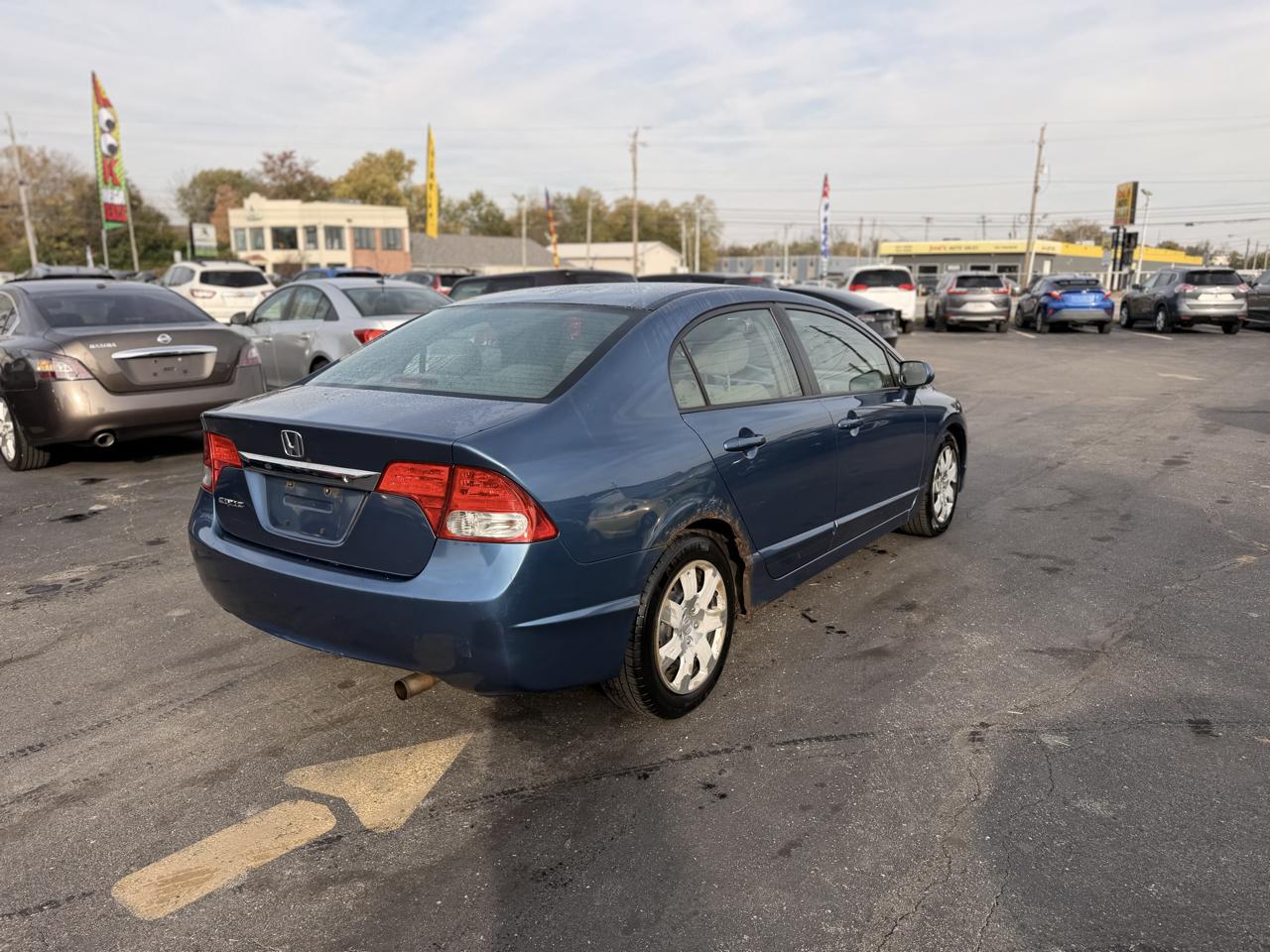 Honda Civic LX Sedan 5-Speed AT 2009
