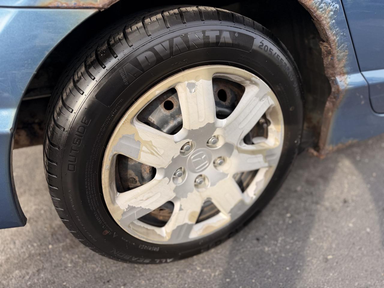 Honda Civic LX Sedan 5-Speed AT 2009