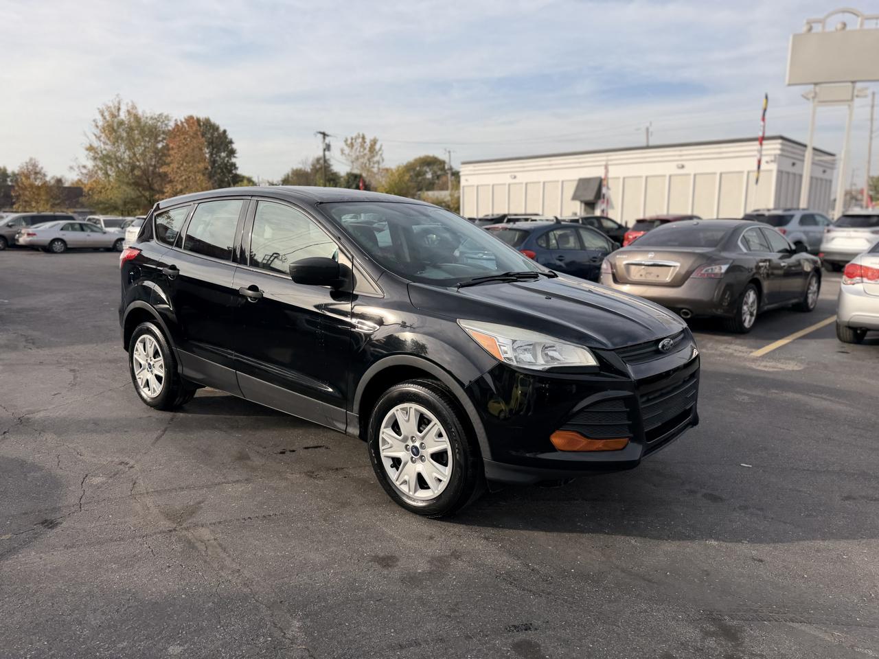 Ford Escape S FWD 2016