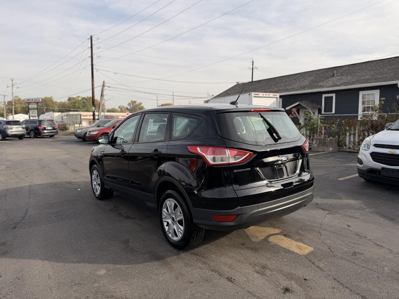 Ford Escape S FWD 2016