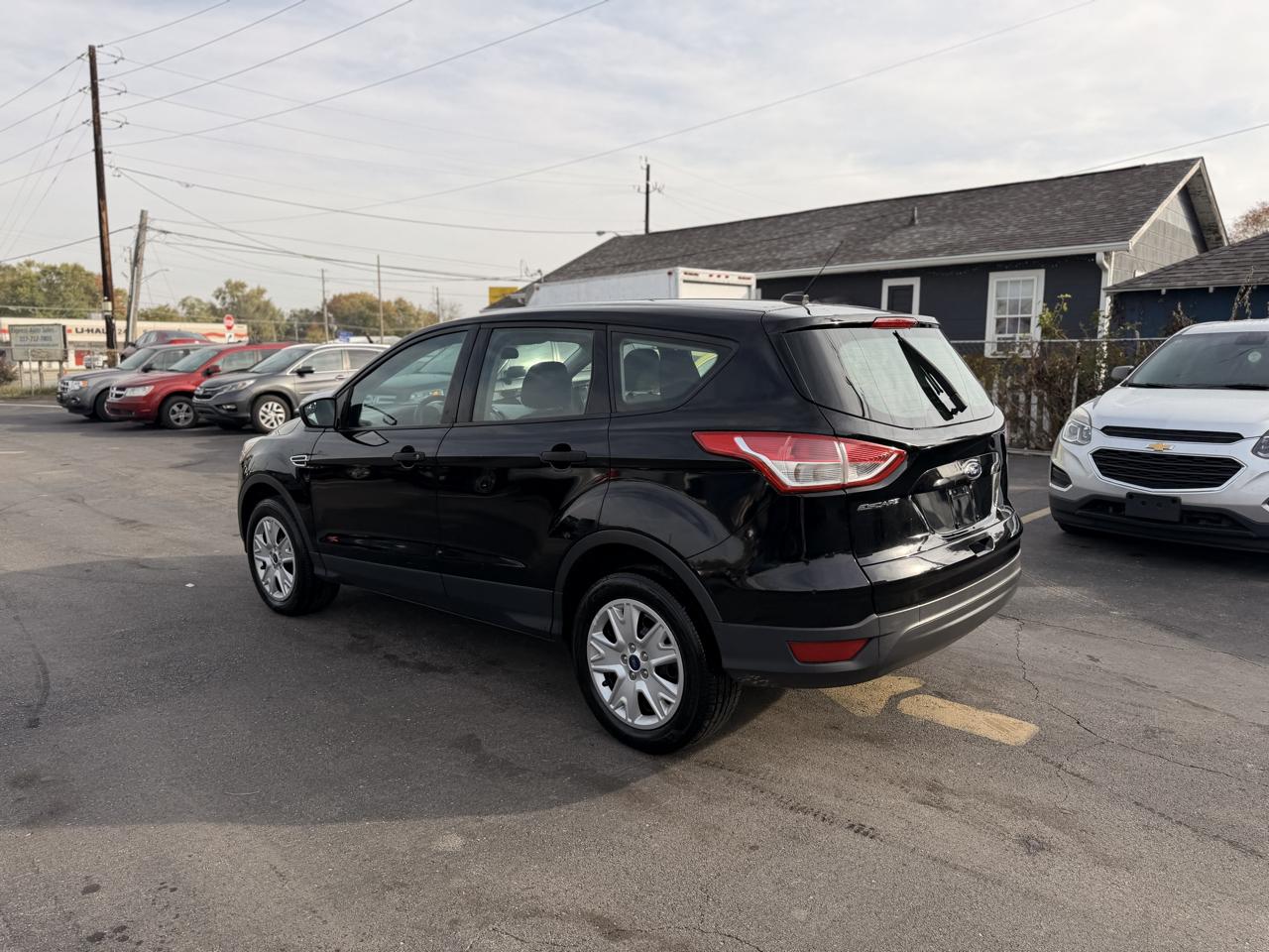 Ford Escape S FWD 2016