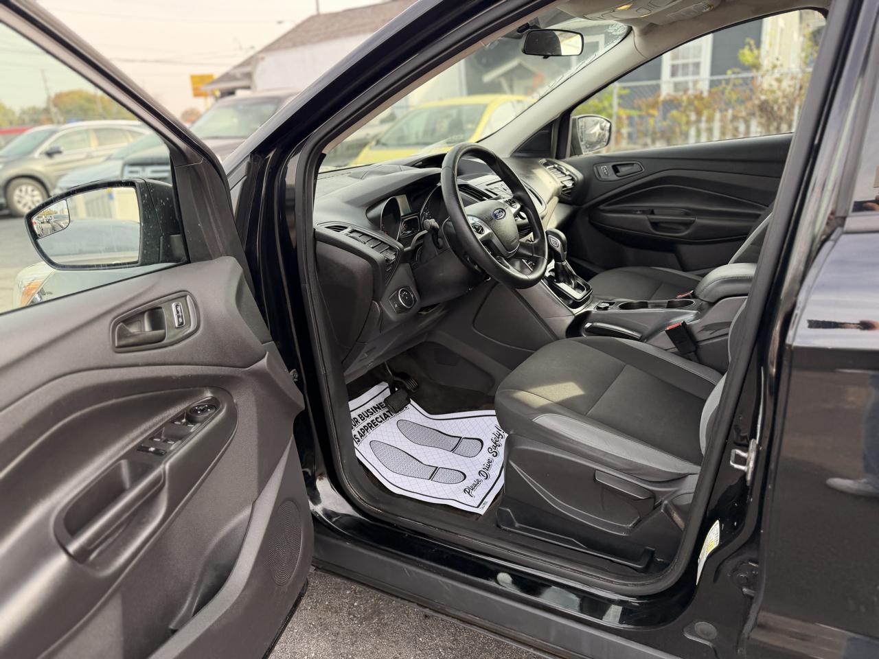 Ford Escape S FWD 2016