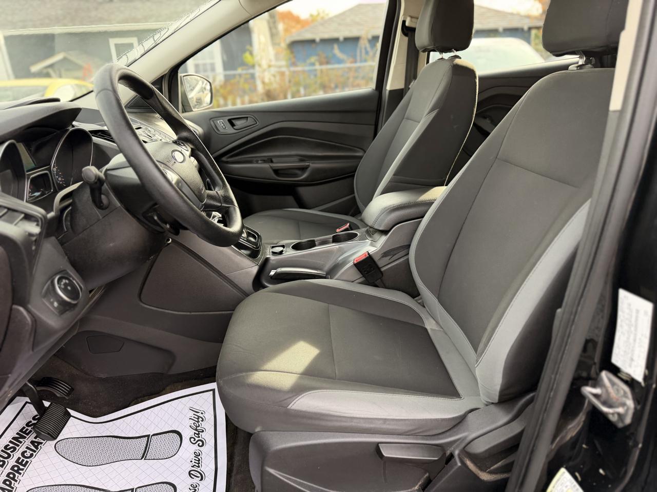 Ford Escape S FWD 2016