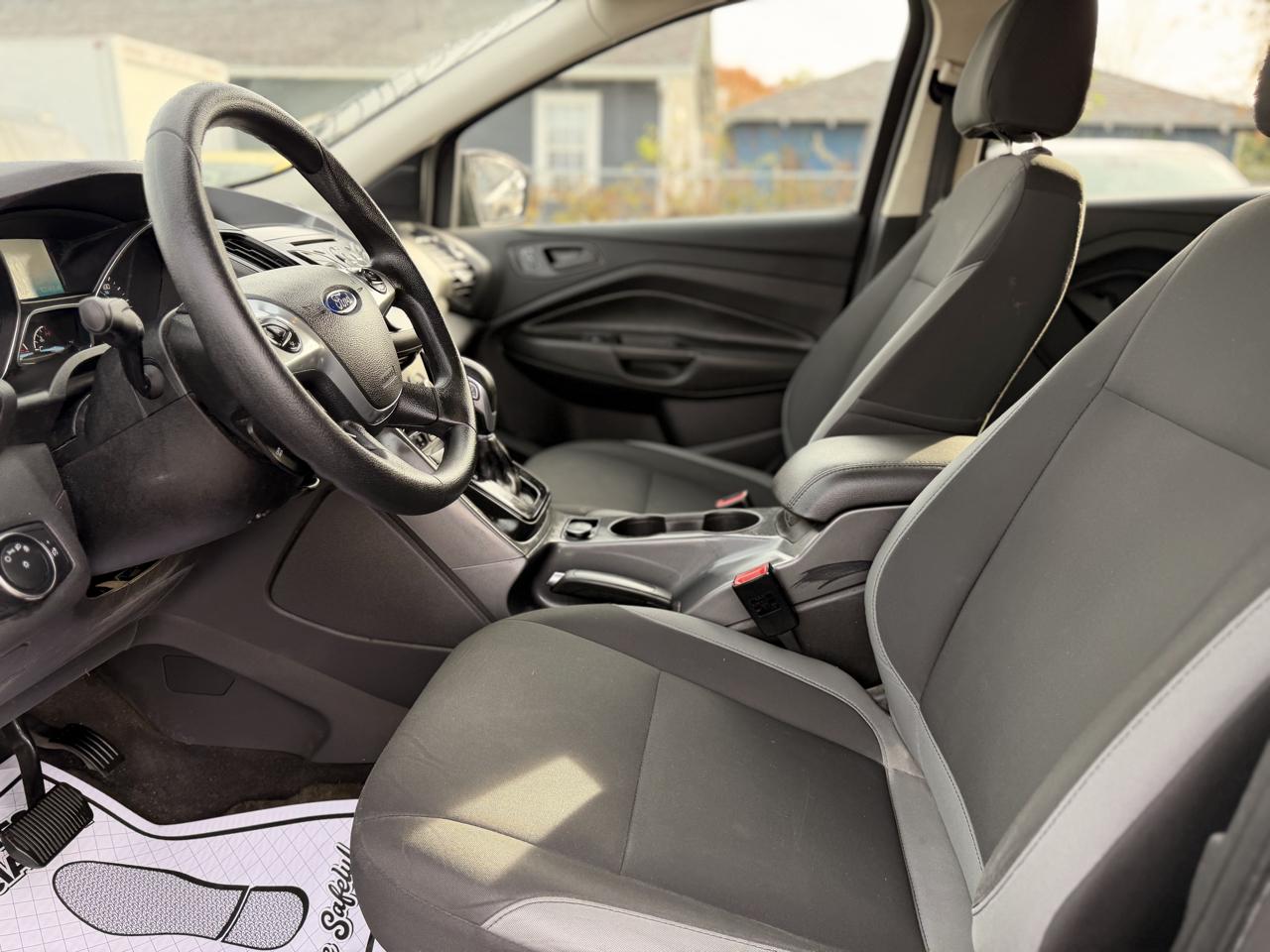 Ford Escape S FWD 2016