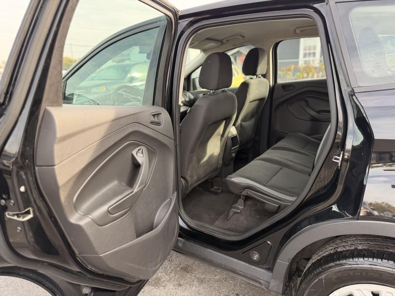 Ford Escape S FWD 2016