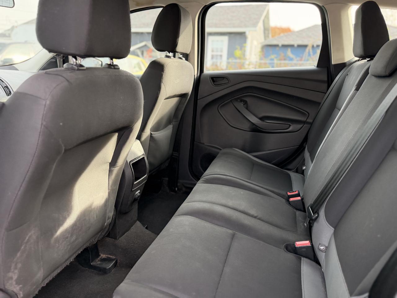 Ford Escape S FWD 2016