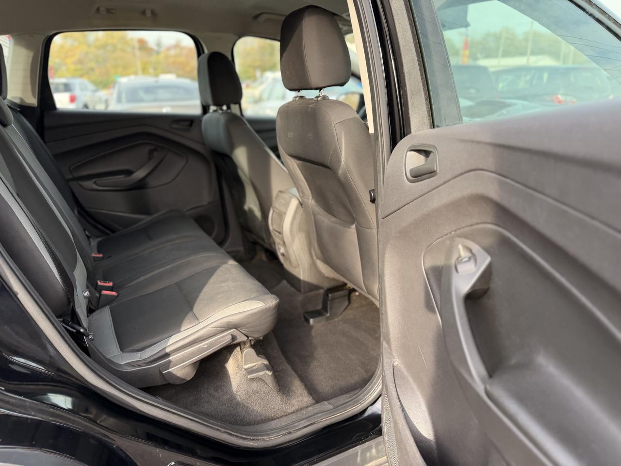 Ford Escape S FWD 2016
