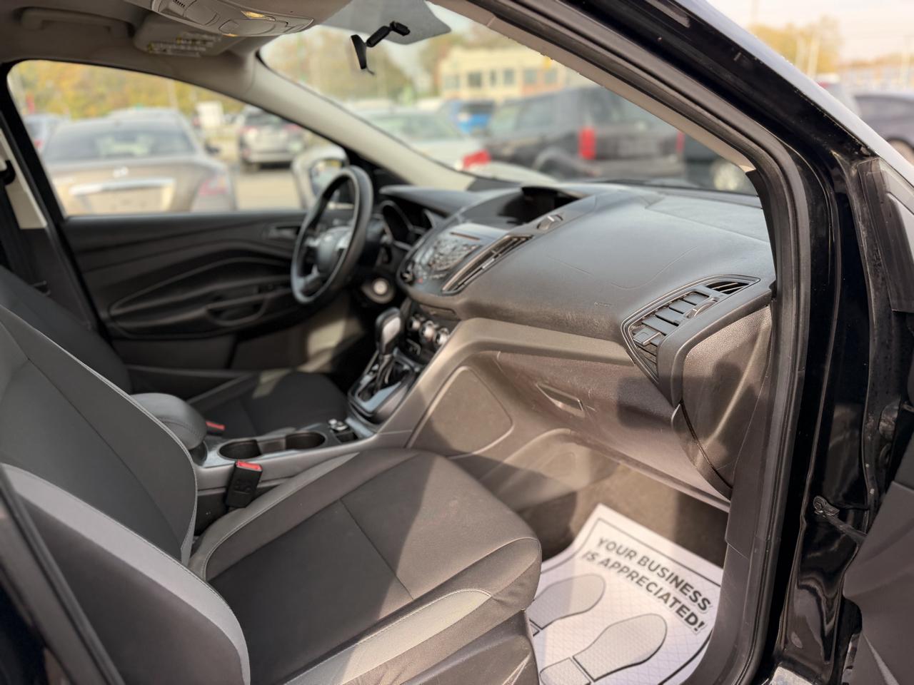 Ford Escape S FWD 2016