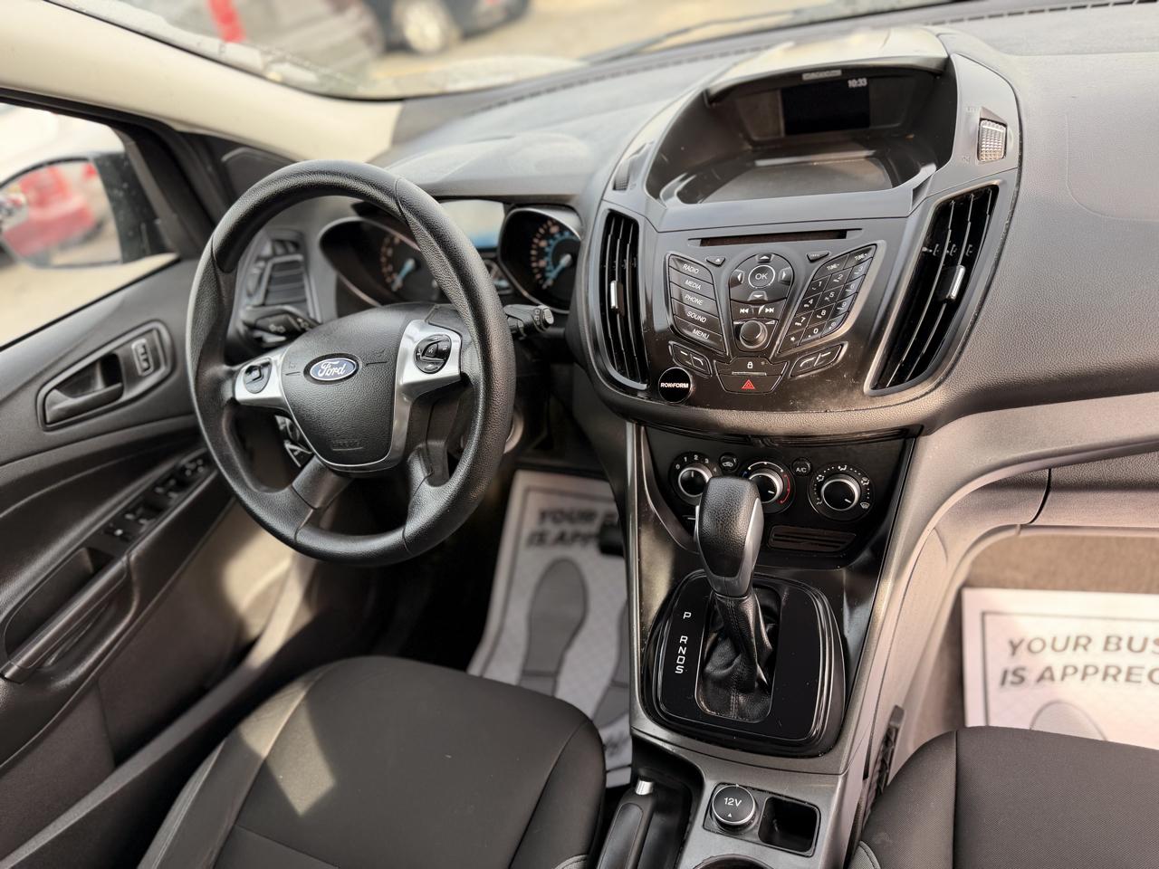 Ford Escape S FWD 2016
