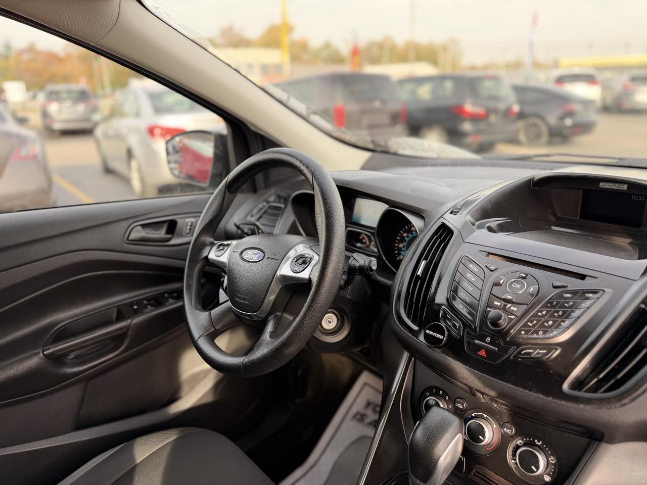 Ford Escape S FWD 2016